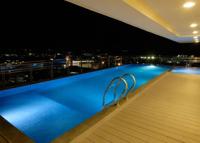One Central Hotel & Suites