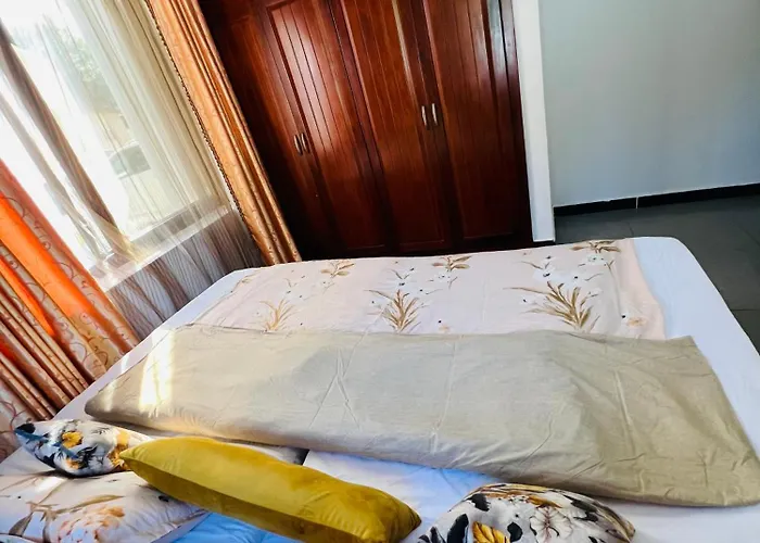 Family Friendly Spacious 3Br Near Beach With Pool & Gym