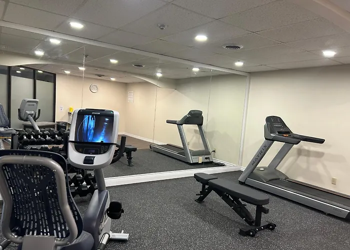 Travelodge By Wyndham Lindsay