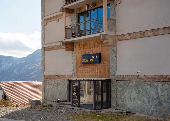 Geography Hotel By Snow Time