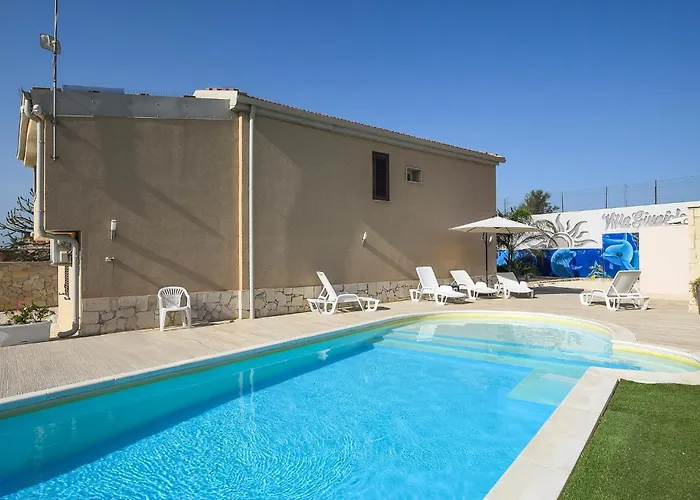 Beach Front Home In Ragusa