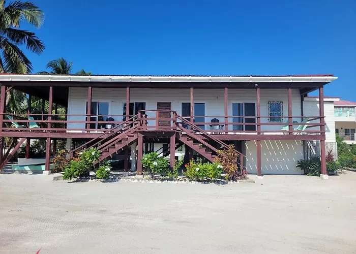 Ashton Court Belize