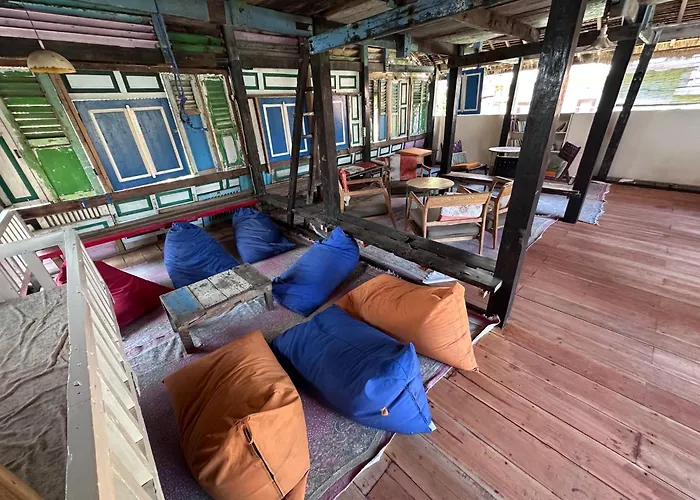 Gili La Boheme