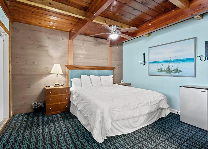 Oceanfront Inn, Inlet View, King Bed, #5