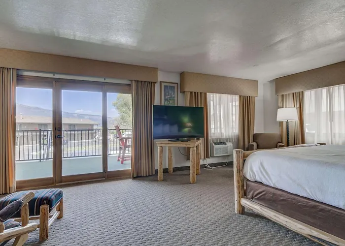 Ridgeline Hotel At Yellowstone, An Ascend Collection Hotel