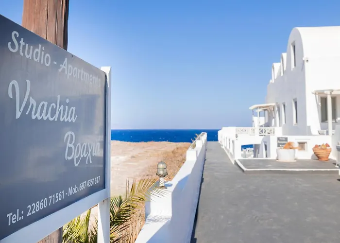 Vrachia Studios & Apartments
