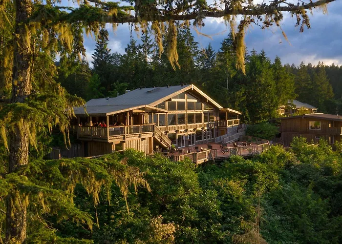West Coast Wilderness Lodge