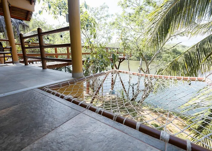 Jovita y Pancho Resort Saladita
