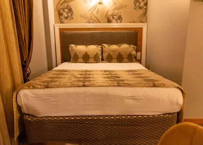 Grand Rosa Hotel