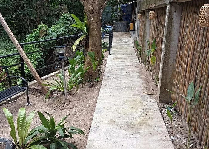 White Jail At Koh Tao Hostel