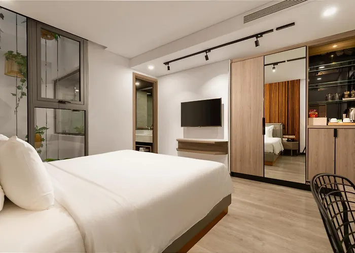 Haian Riverfront Hotel Da Nang