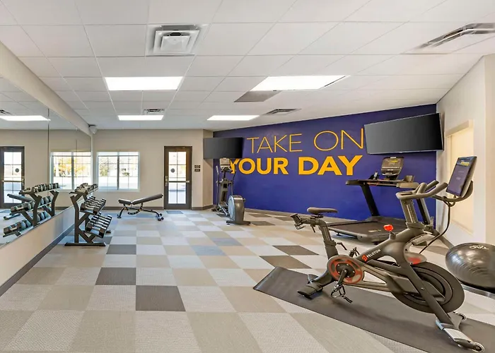 Comfort Inn & Suites Verona At Turning Stone Resort Casino