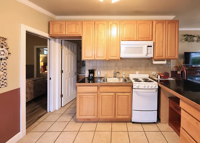 Beachwood Condos & Resort