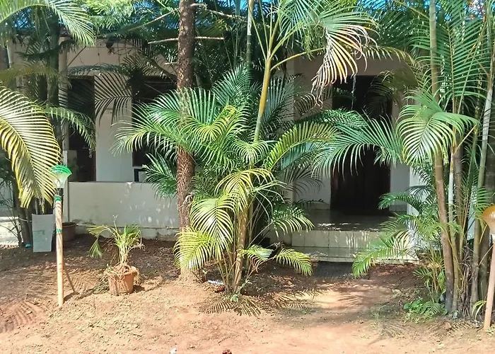 Casa Beach Hut Resort