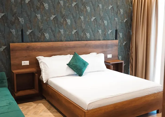 Marina Rooms
