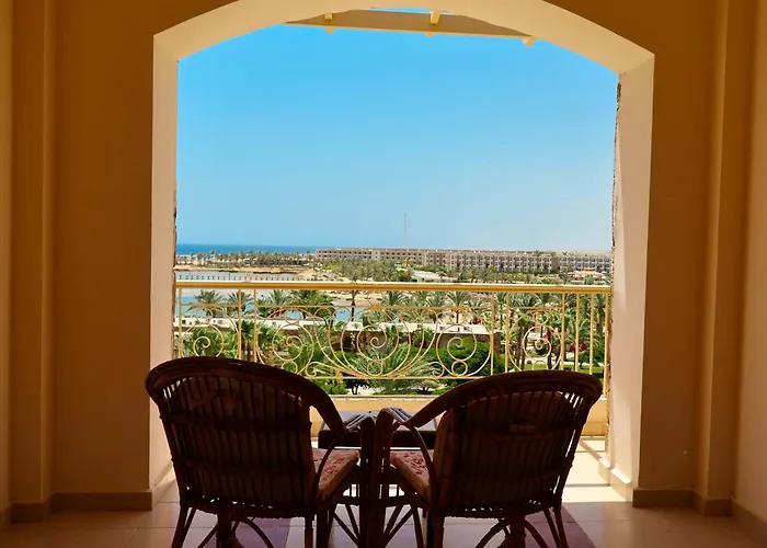 Brayka Bay Reef Resort