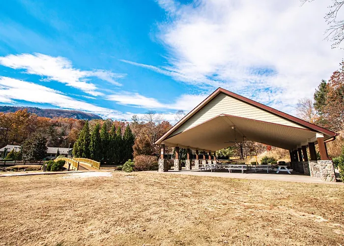 Mountain Loft Resort - Lake Lure, Nc
