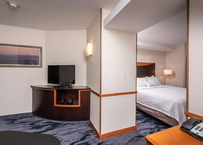 Fairfield Inn And Suites By Marriott New Bedford