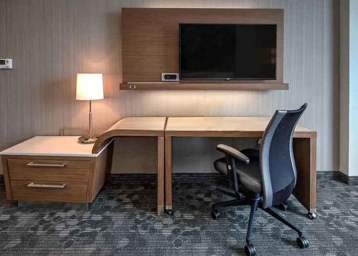 Courtyard By Marriott Kansas City Downtown/Convention Center