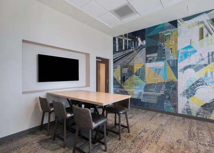 Courtyard By Marriott Jackson Madison