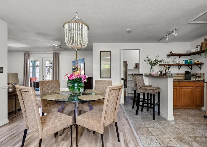 Luxury Zen Den With Heated Pool Just Off Siesta Key