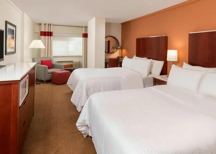 Four Points By Sheraton Boston Logan Airport Revere