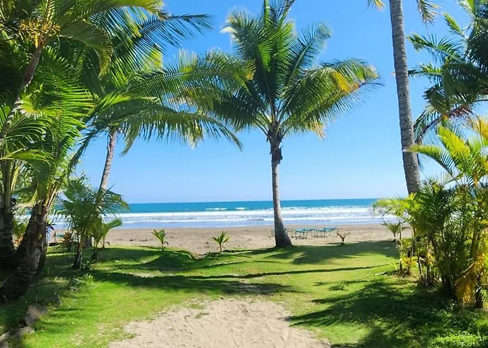 Sunny 2-Bed Condo - Fast Wifi