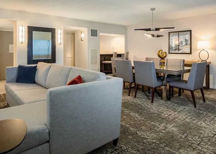 Sheraton Detroit Metro Airport
