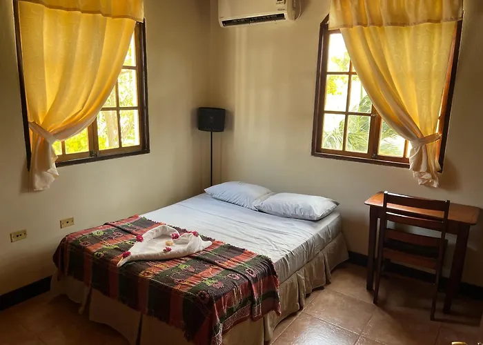Beachside Stay At Villa Viyarte