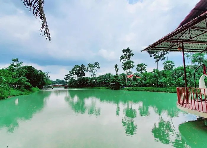 Kokomo Sunset Resort