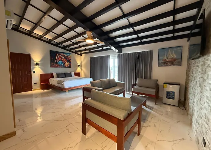 Hotel Tesoro Beach
