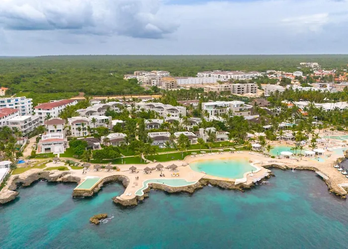Tracadero Beach Resort