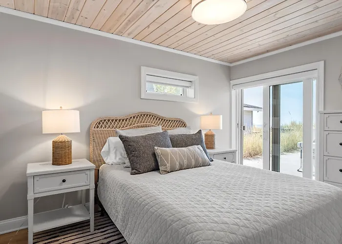 Experience Lakeside Luxury At