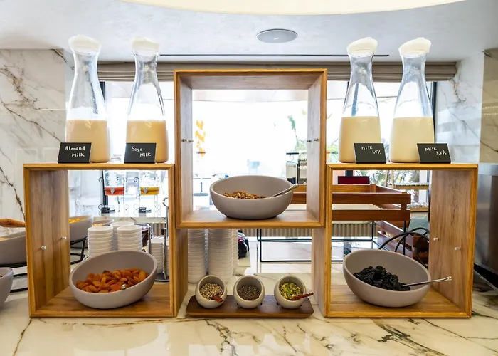 Crowne Plaza Constanta - Mamaia Beach By Ihg
