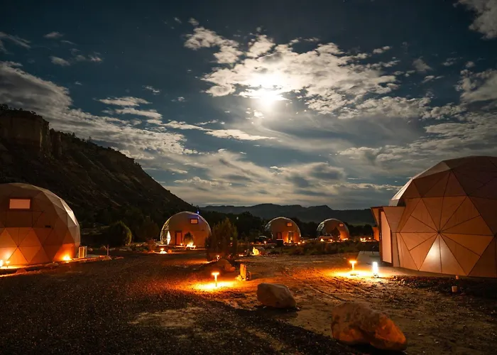 Clear Sky Resorts - Bryce Canyon - Unique Stargazing Domes