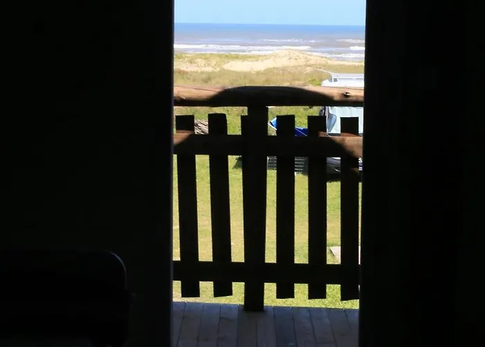 Chalé Mar a Vista Conforto e Pé na areia