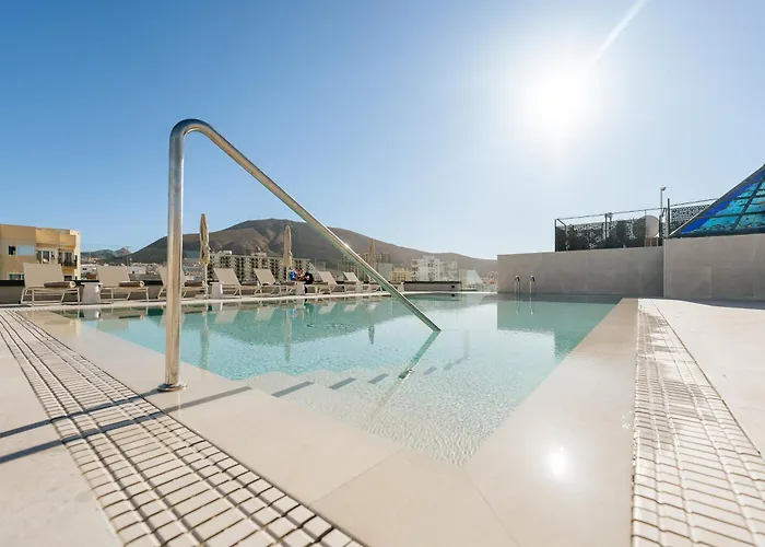 Hotel Reveron Plaza