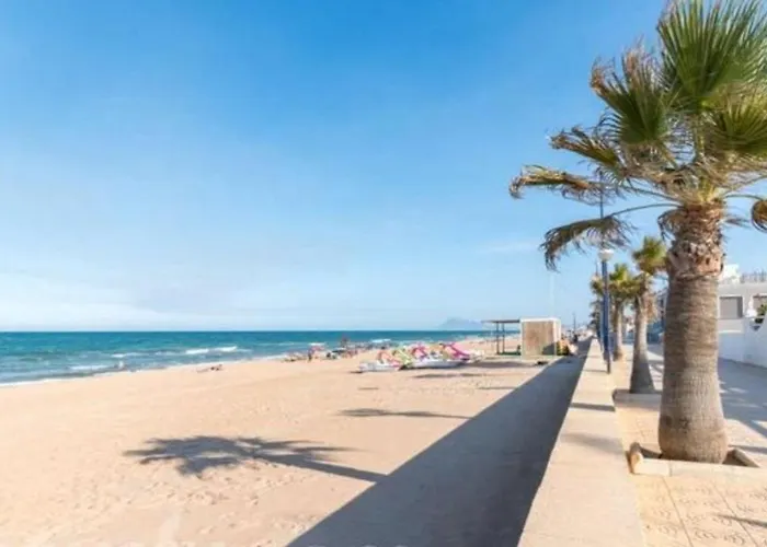 Apartamento en Primera Línea de Playa y Muy Céntrico