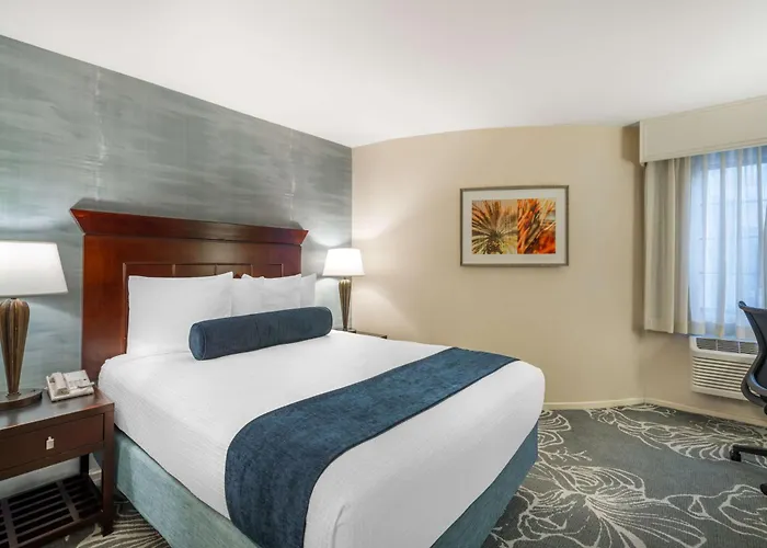 Best Western Plus Carpinteria Inn