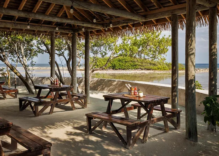 Sandals Royal Caribbean All Inclusive Resort & Private Island - Couples Only (Adults Only)