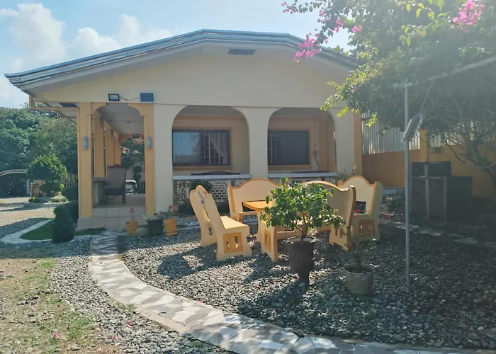 Seabreeze Beachfront Home And Cottages