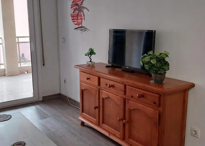 vacaciones en pineda con 2 piscinas, playa a 5 min