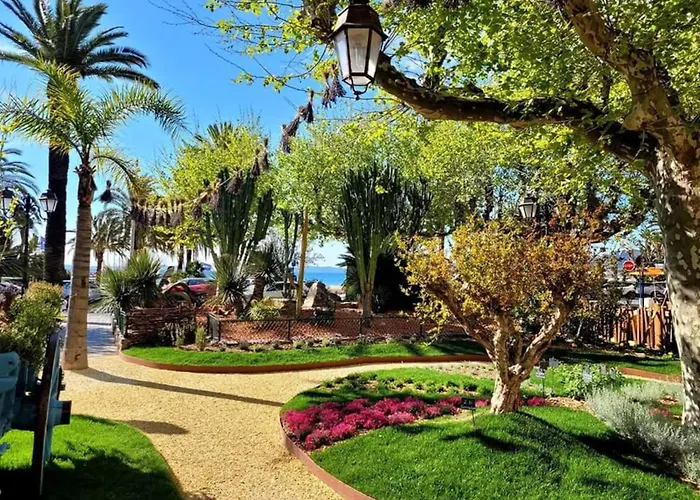 Appartement pieds dans l’eau Vue Mer Bormes Les Mimosas
