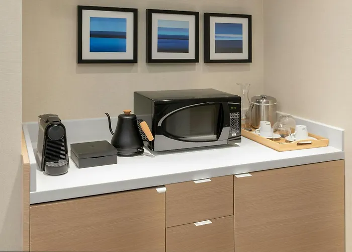 The Insignia Hotel, Sarnia, A Tribute Portfolio Hotel