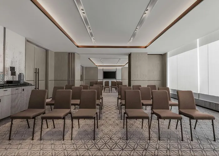 Courtyard By Marriott Phuket Town
