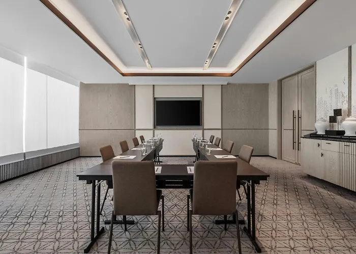 Courtyard By Marriott Phuket Town