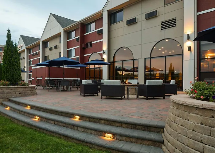 Courtyard La Crosse Downtown/Mississippi Riverfront