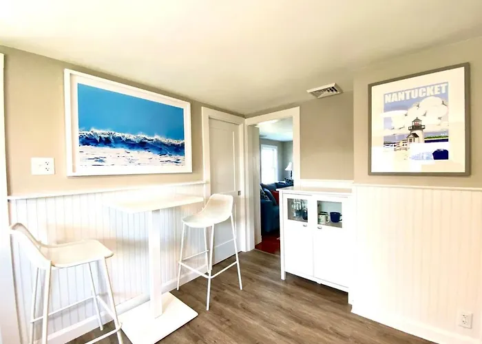 Luxury Dreamy Madaket Destination - Beachside, Ocean Views & Lifelong Memories
