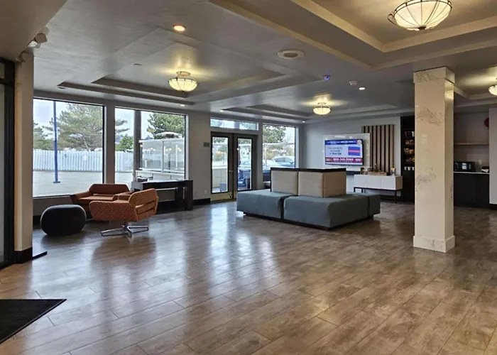 Edgewater Inn And Suites, An Ascend Collection Hotel