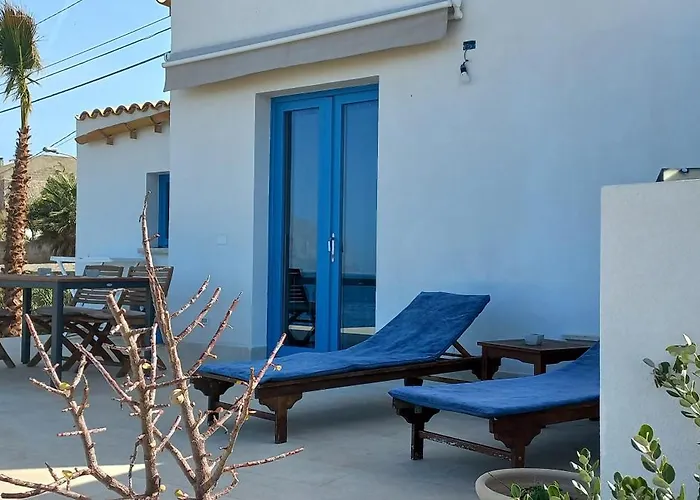 AbuNagia seaside villa garden